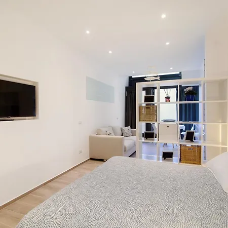 Apartmán Hostini 2 - Downtown Como