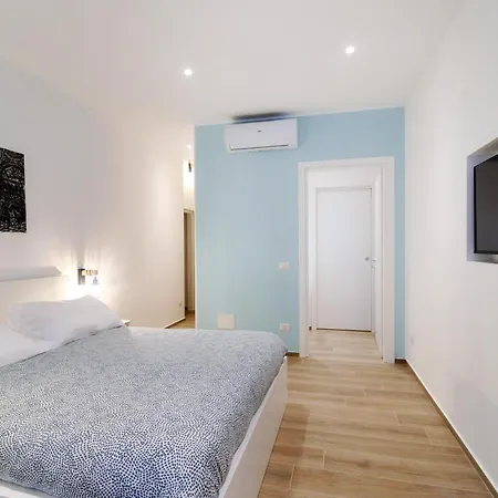 Apartment Hostini 2 - Downtown *